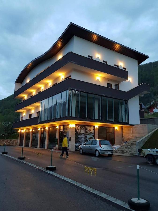 Hotel Lohovo Bihać Exteriér fotografie