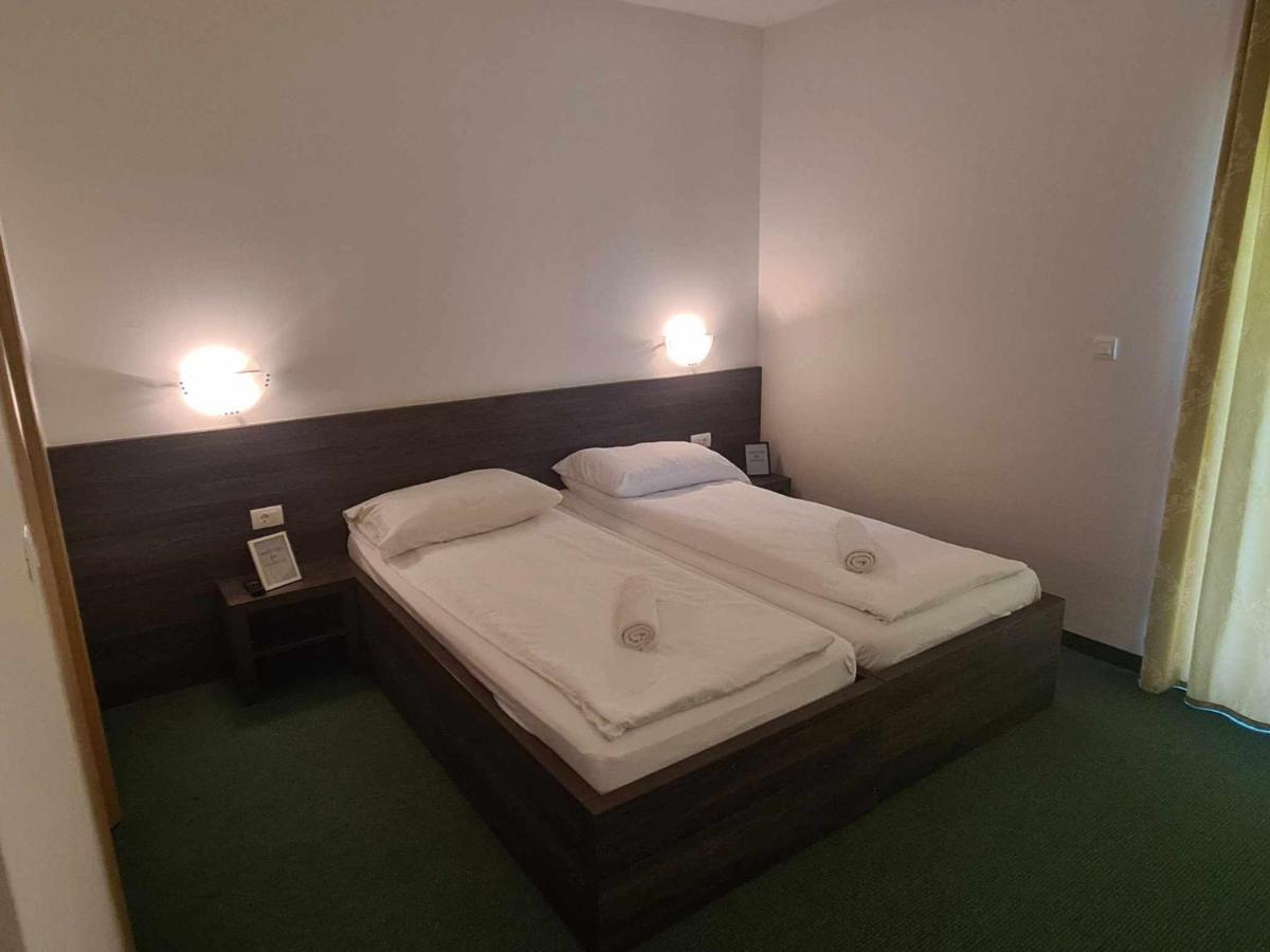 Hotel Lohovo Bihać Exteriér fotografie