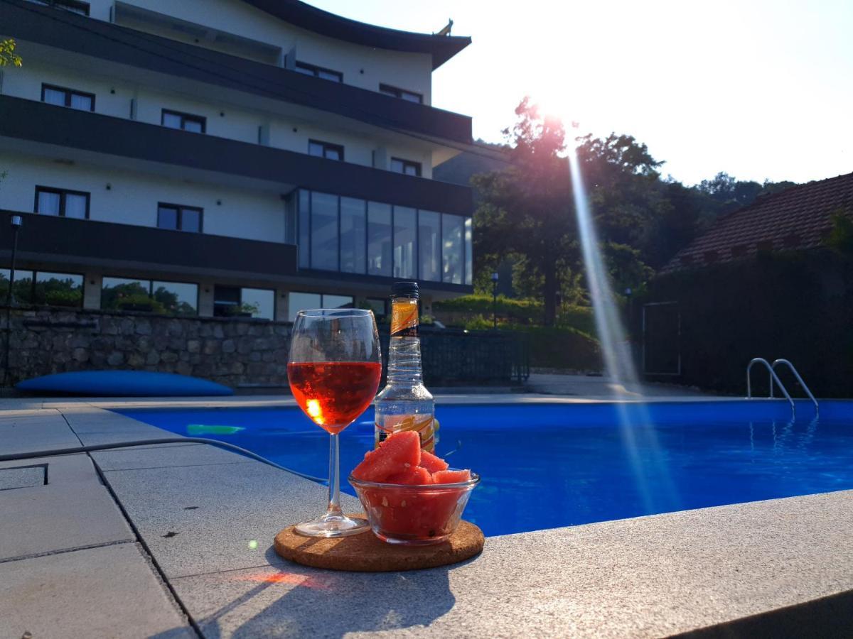 Hotel Lohovo Bihać Exteriér fotografie